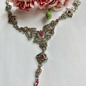 🌸 3 for $15 sale 🌸 Floral Rhinestone Necklace Y Shaped Necklace